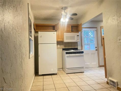 442 Clearview Drive Euclid OH 44123