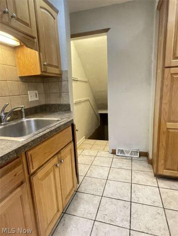 442 Clearview Drive Euclid OH 44123