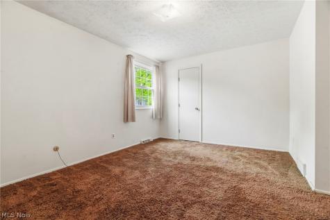 13622 Oakbrook Drive North Royalton OH 44133