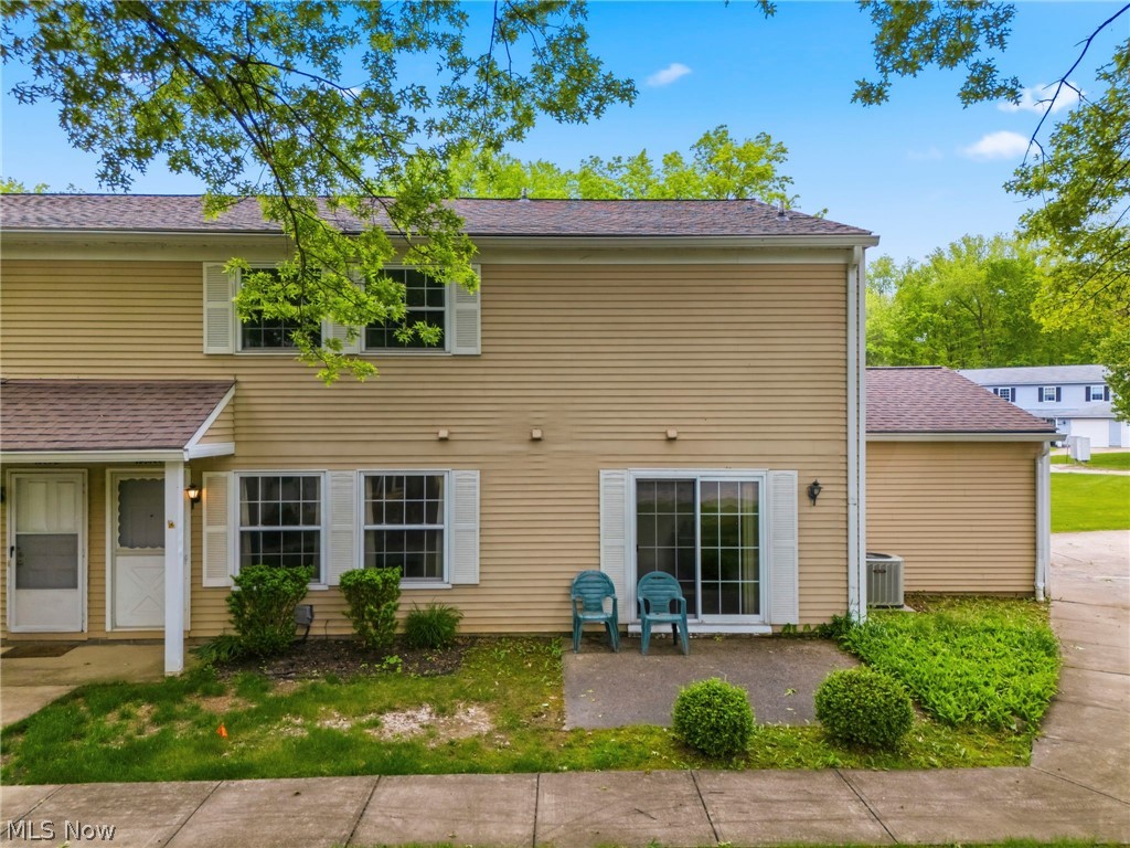 13622 Oakbrook Drive North Royalton OH 44133