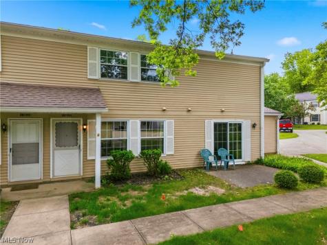 13622 Oakbrook Drive North Royalton OH 44133