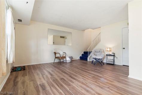 13622 Oakbrook Drive North Royalton OH 44133