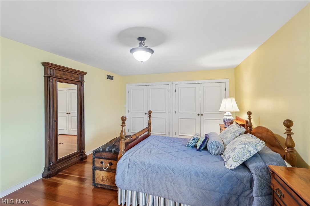 275 N Portage Path Akron OH 44303