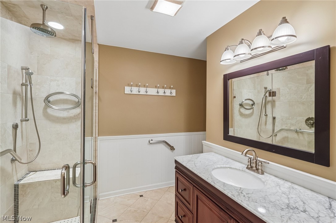 275 N Portage Path Akron OH 44303