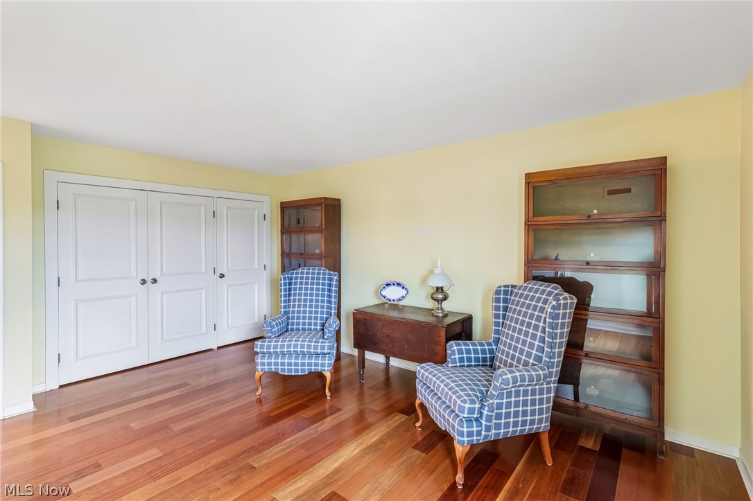 275 N Portage Path Akron OH 44303