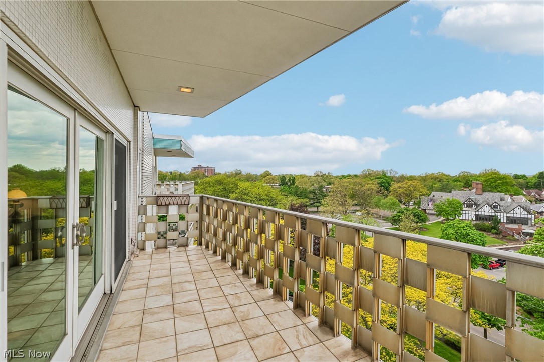 275 N Portage Path Akron OH 44303