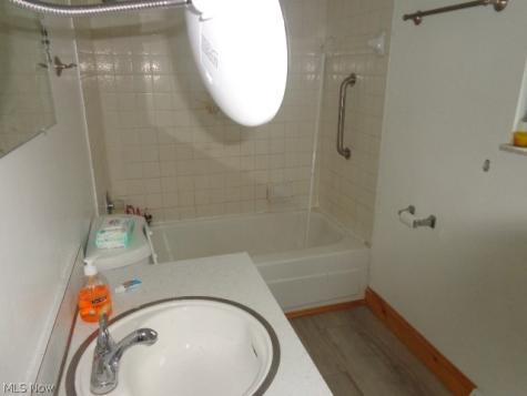 9552 Fernwood Drive Olmsted Falls OH 44138