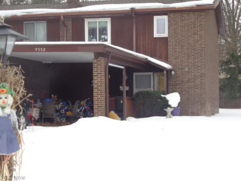 9552 Fernwood Drive Olmsted Falls OH 44138