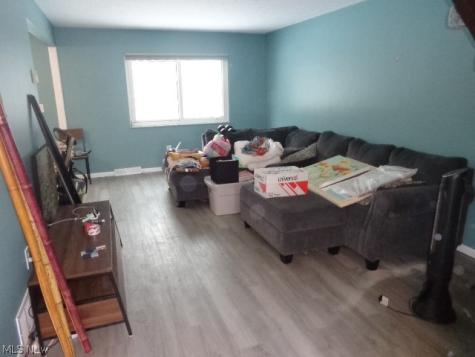 9552 Fernwood Drive Olmsted Falls OH 44138