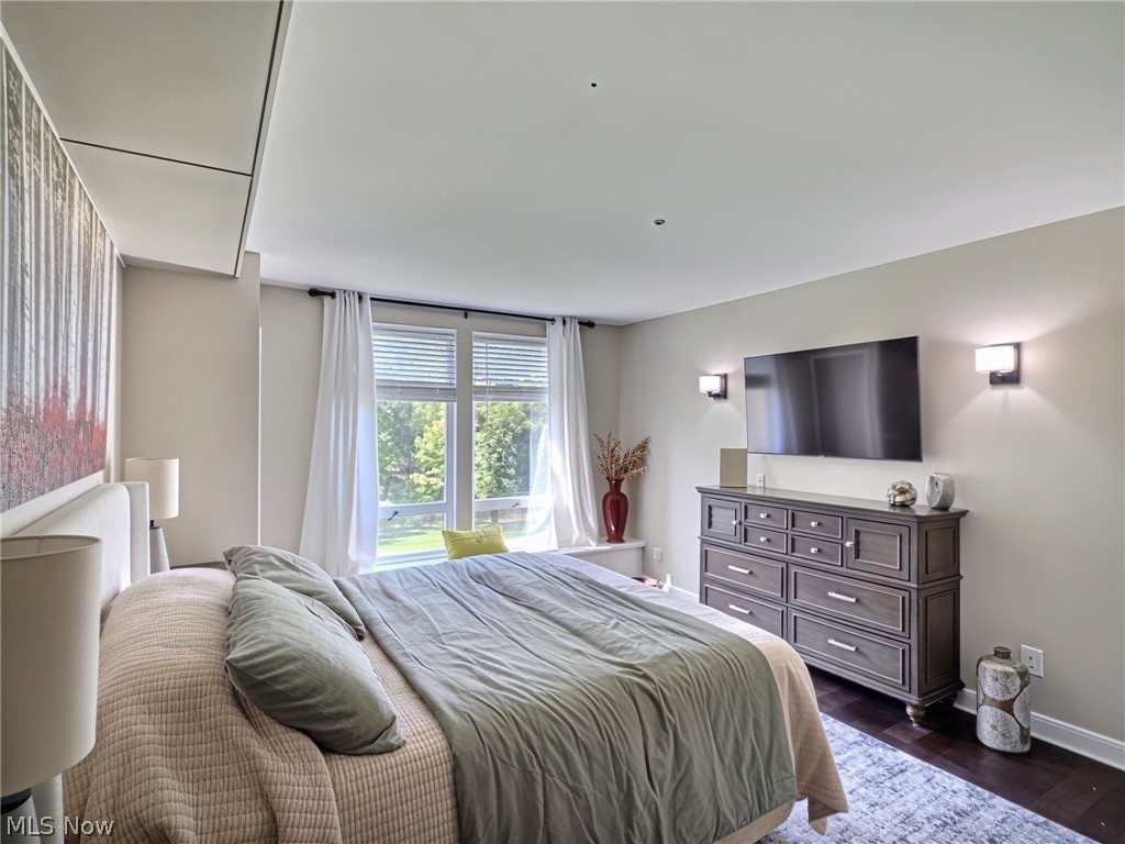 1 Bratenahl Place Bratenahl OH 44108