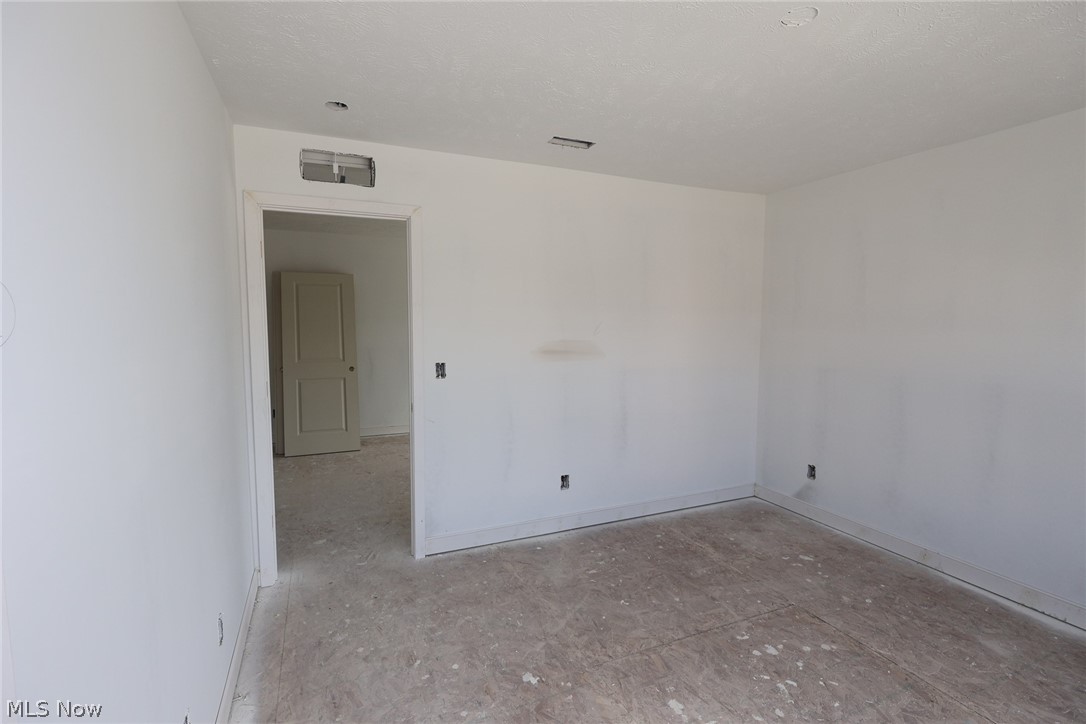 5095 Shepherds Glen Willoughby OH 44094