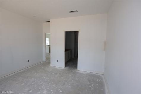 5095 Shepherds Glen Willoughby OH 44094