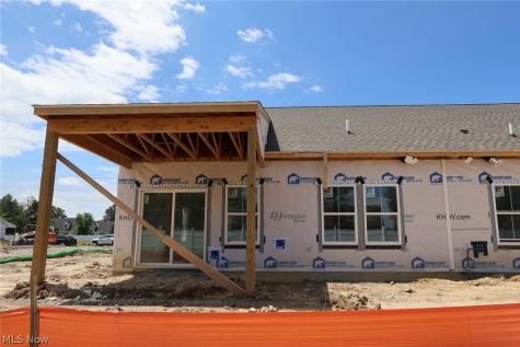 5095 Shepherds Glen Willoughby OH 44094