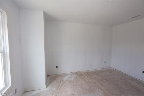 5095 Shepherds Glen Willoughby OH 44094
