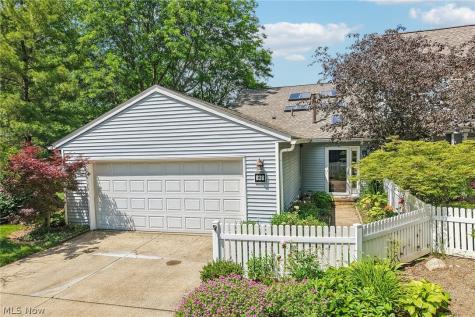 838 Lynnhaven Lane Akron OH 44313