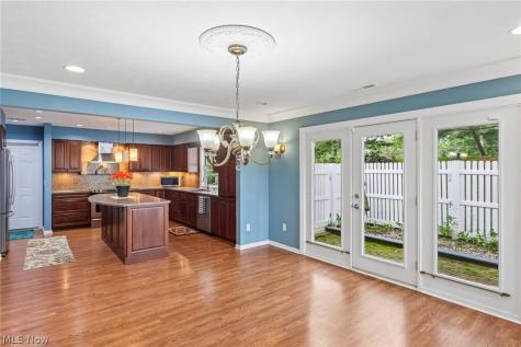 838 Lynnhaven Lane Akron OH 44313