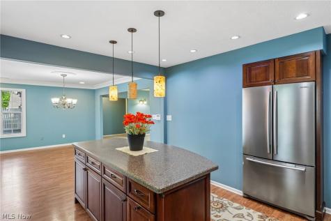 838 Lynnhaven Lane Akron OH 44313