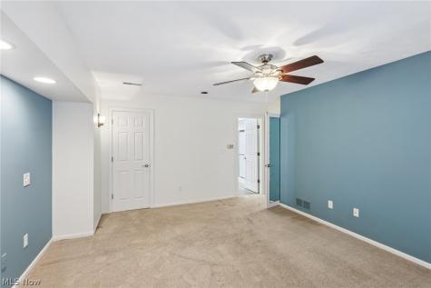 838 Lynnhaven Lane Akron OH 44313