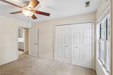 838 Lynnhaven Lane Akron OH 44313