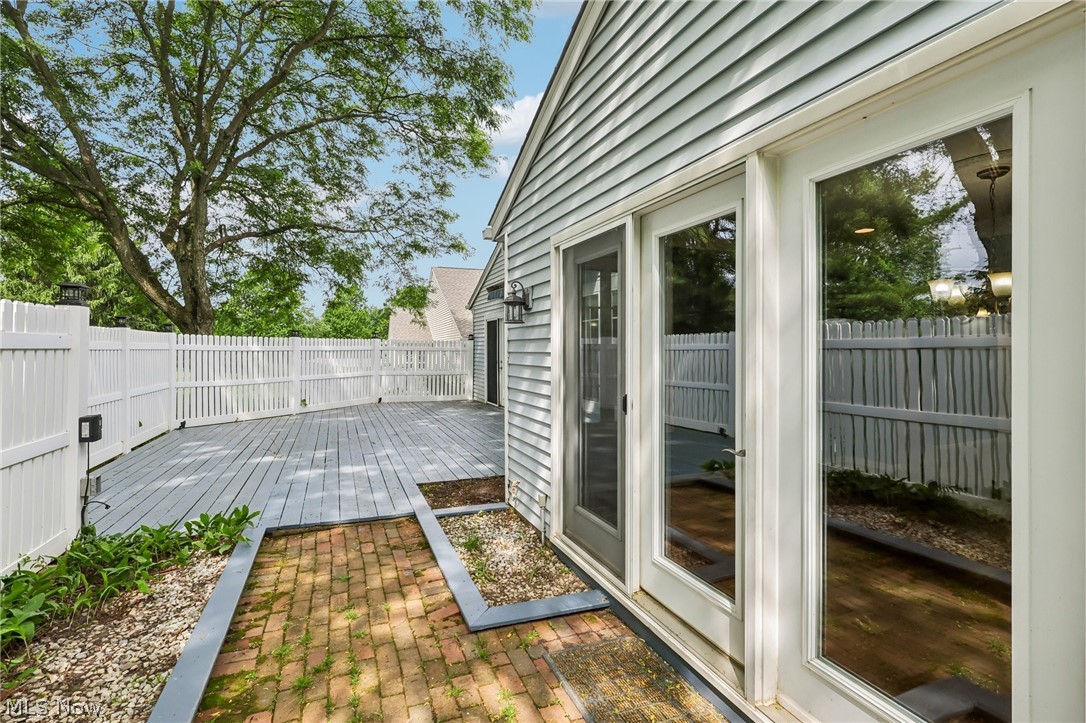838 Lynnhaven Lane Akron OH 44313