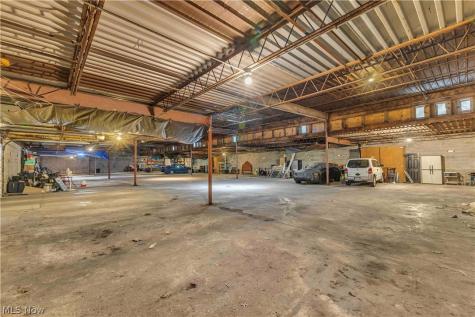 1655 Cedarwood Drive Westlake OH 44145
