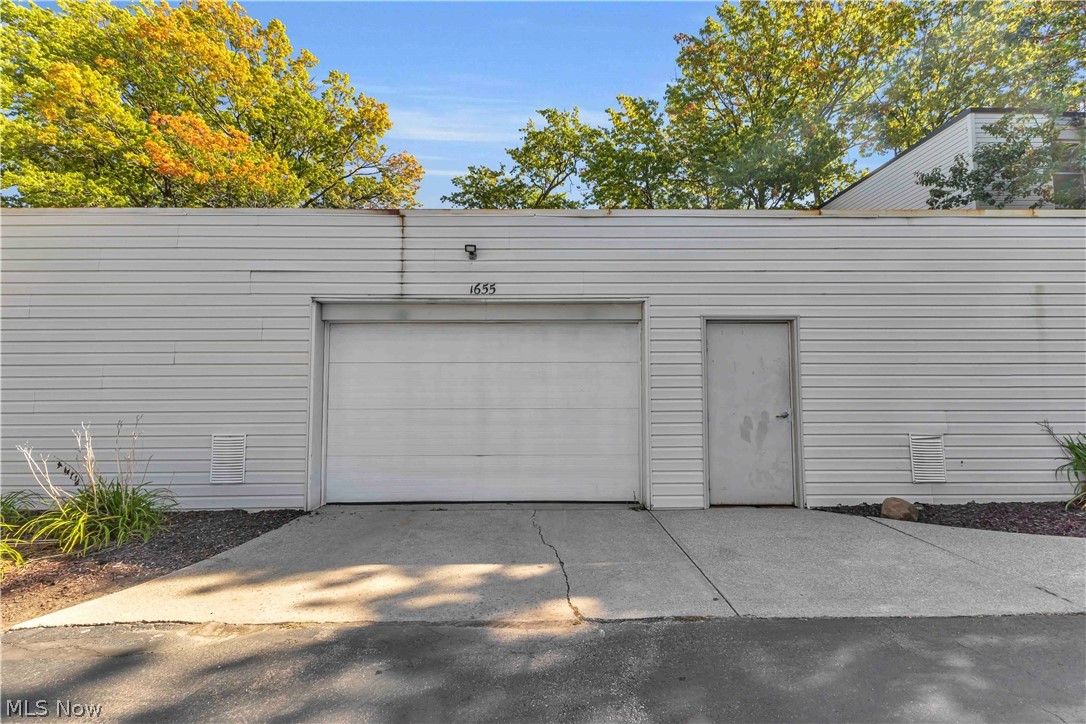 1655 Cedarwood Drive Westlake OH 44145