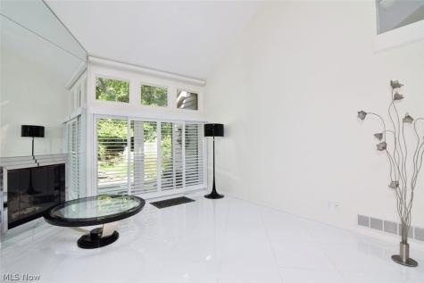 7 Saratoga Court Beachwood OH 44122