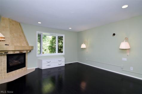 7 Saratoga Court Beachwood OH 44122