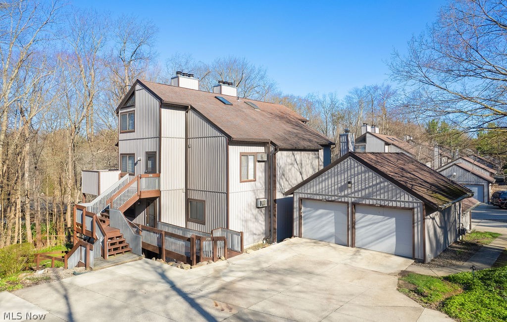 2110 Pinebrook Trail Cuyahoga Falls OH 44223