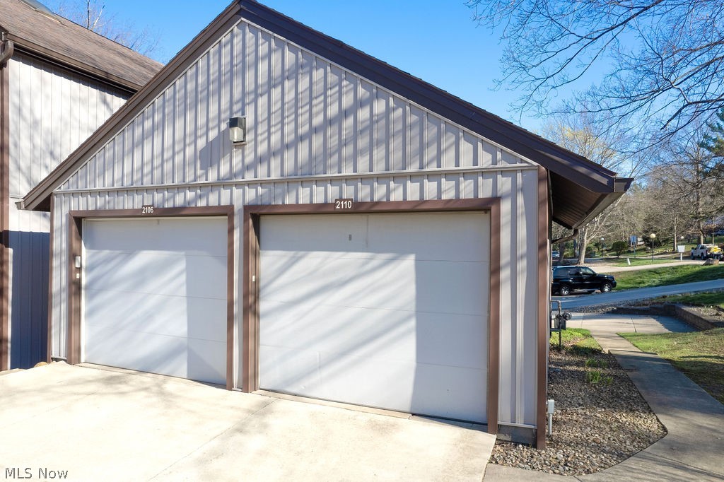 2110 Pinebrook Trail Cuyahoga Falls OH 44223