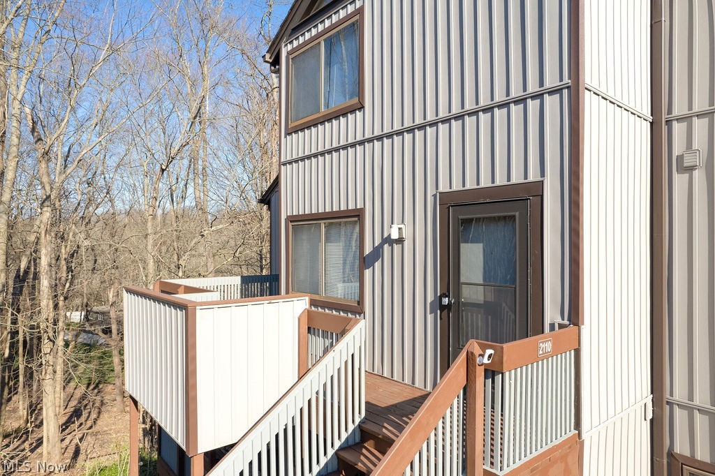 2110 Pinebrook Trail Cuyahoga Falls OH 44223