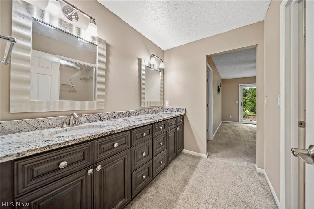 775 Hampton Circle Aurora OH 44202