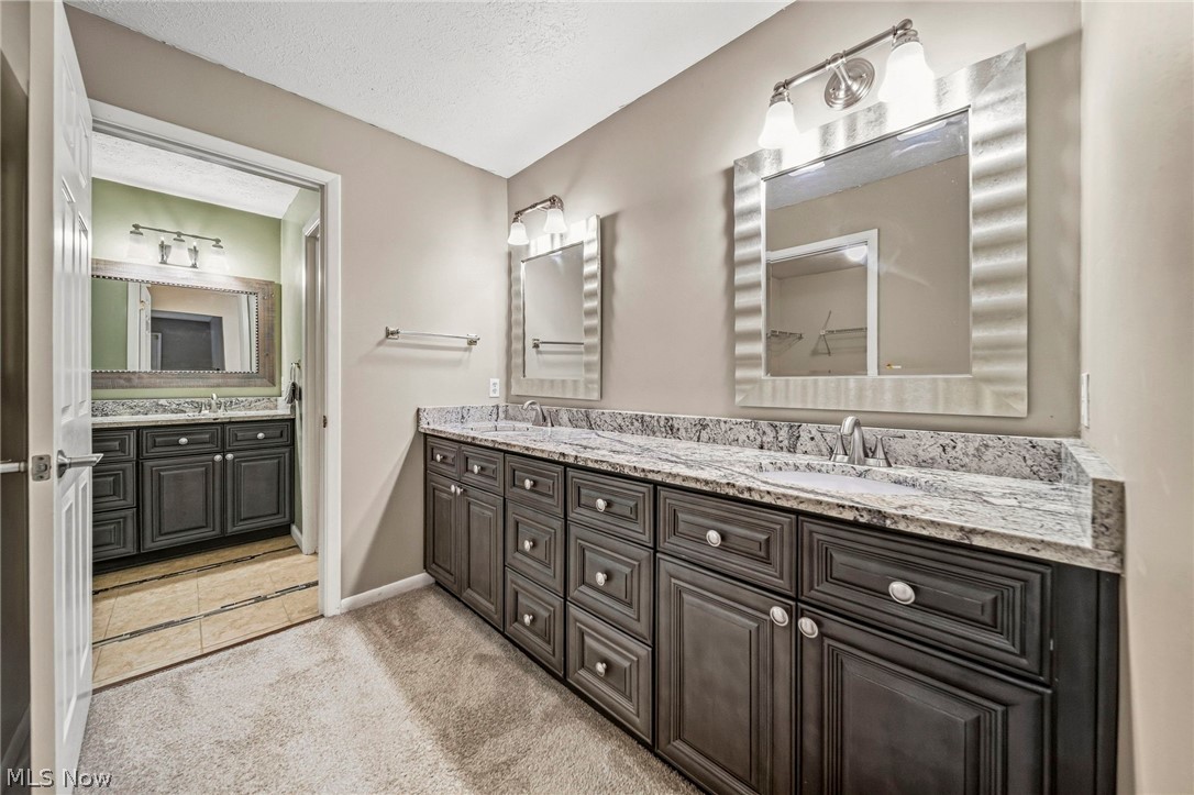 775 Hampton Circle Aurora OH 44202