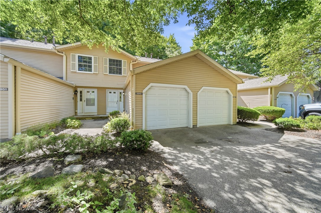3949 Lake Run Boulevard Stow OH 44224