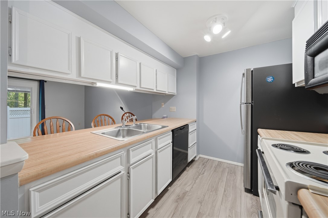 3949 Lake Run Boulevard Stow OH 44224