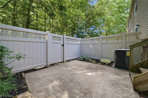 3949 Lake Run Boulevard Stow OH 44224