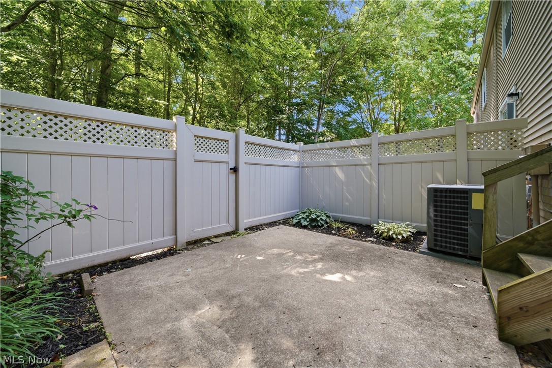 3949 Lake Run Boulevard Stow OH 44224