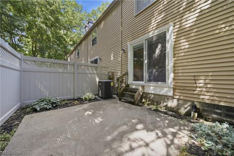 3949 Lake Run Boulevard Stow OH 44224