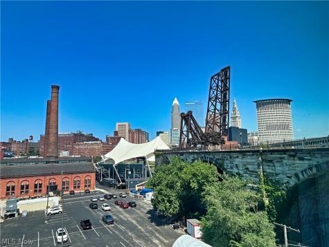 1237 Washington Avenue Cleveland OH 44113
