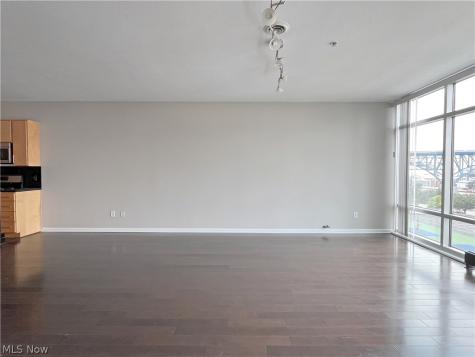 1237 Washington Avenue Cleveland OH 44113