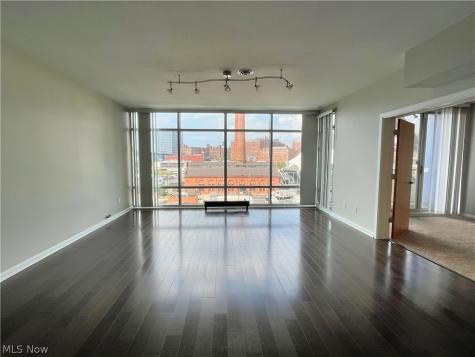 1237 Washington Avenue Cleveland OH 44113