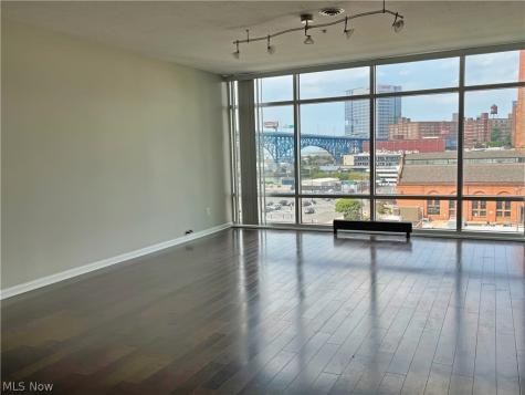 1237 Washington Avenue Cleveland OH 44113