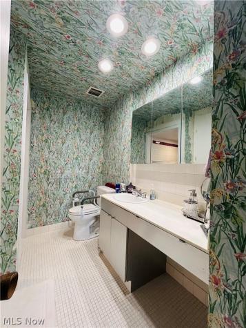 22655 Chagrin Boulevard Beachwood OH 44122