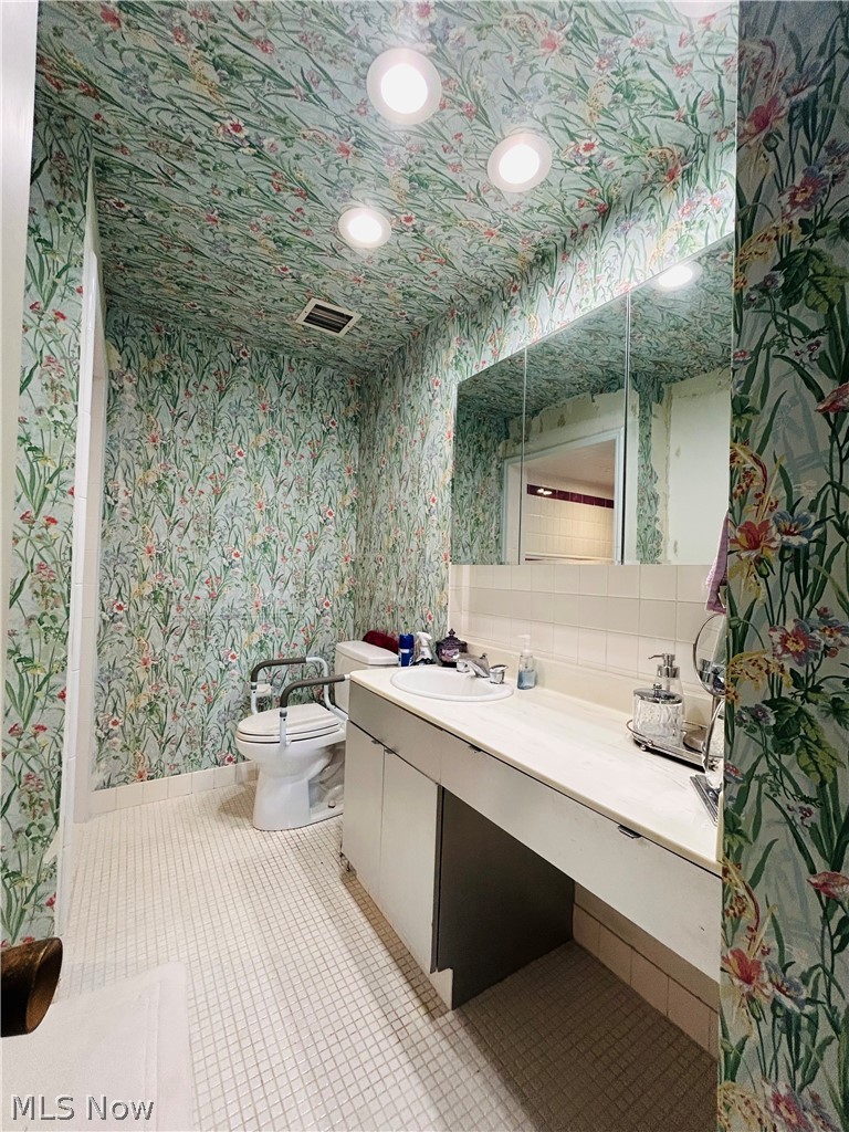 22655 Chagrin Boulevard Beachwood OH 44122