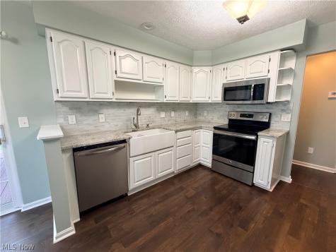 30470 Ginger Lane North Olmsted OH 44070