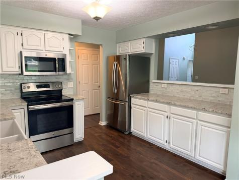 30470 Ginger Lane North Olmsted OH 44070
