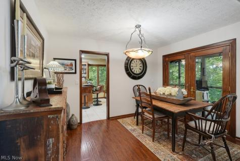 944 Trimble Place Sagamore Hills OH 44067