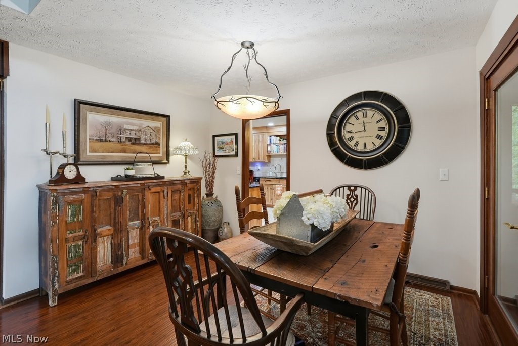 944 Trimble Place Sagamore Hills OH 44067