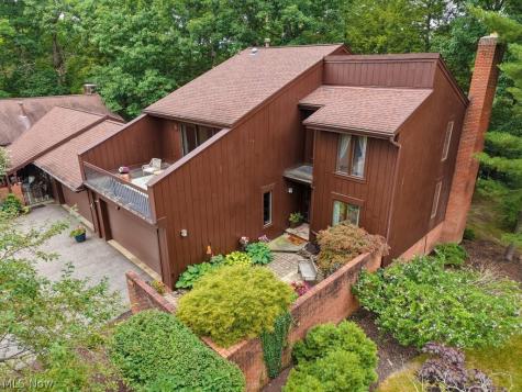 944 Trimble Place Sagamore Hills OH 44067
