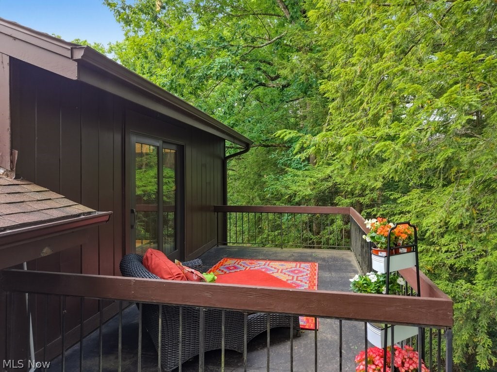944 Trimble Place Sagamore Hills OH 44067